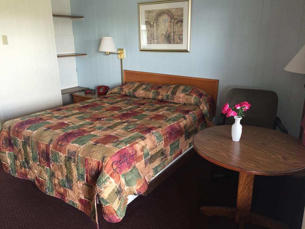 Rainbow Motel Montpelier Екстериор снимка