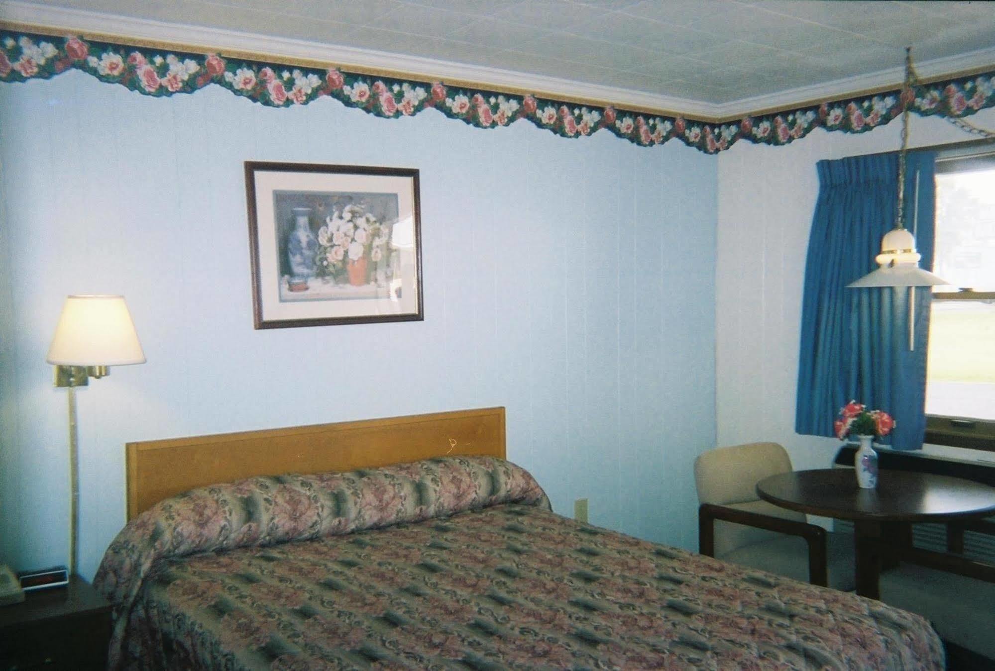Rainbow Motel Montpelier Екстериор снимка
